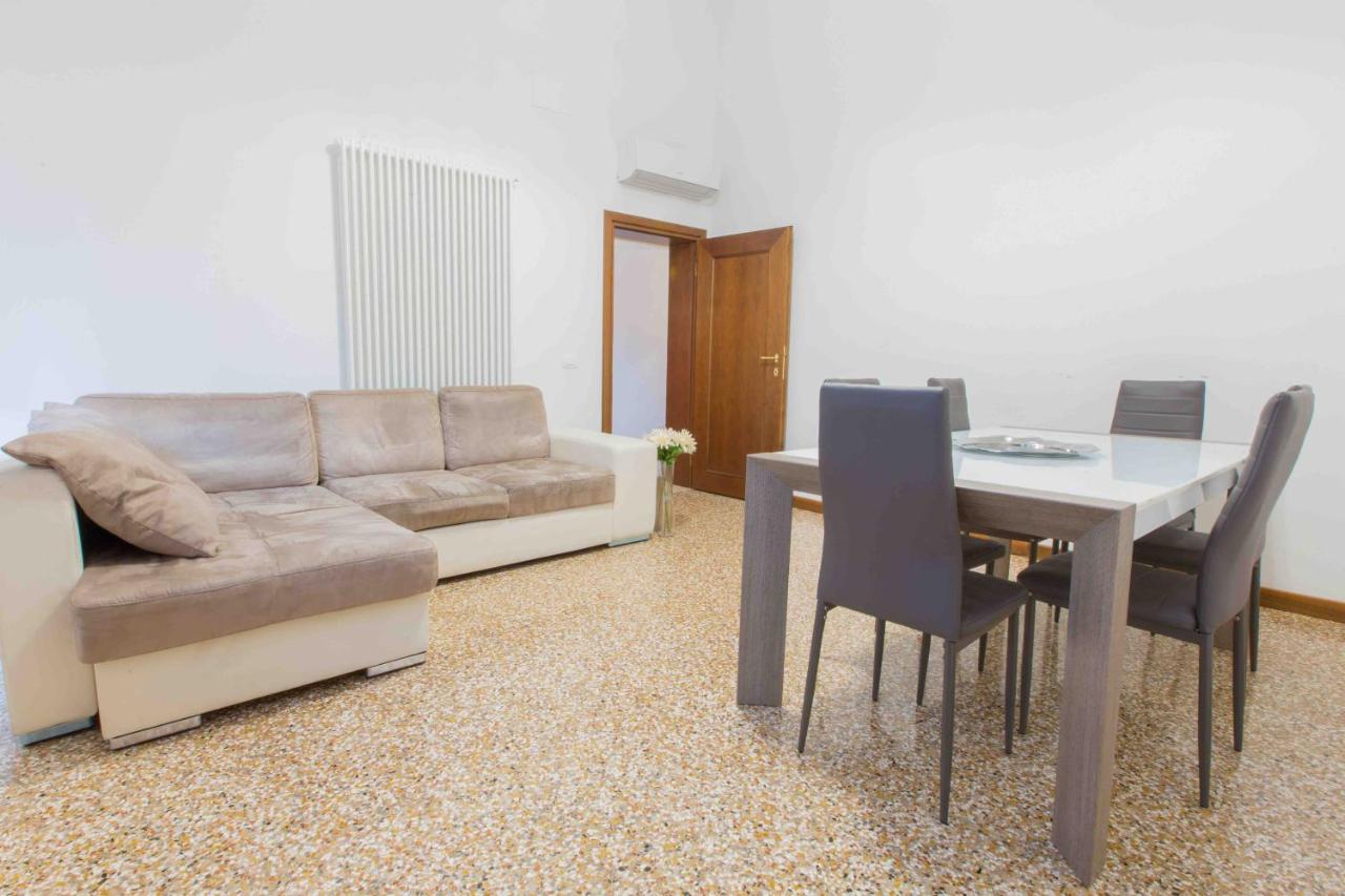Ca Cicogna Air Conditioning And Fast Wifi, Central Location Apartment Venesia Bagian luar foto