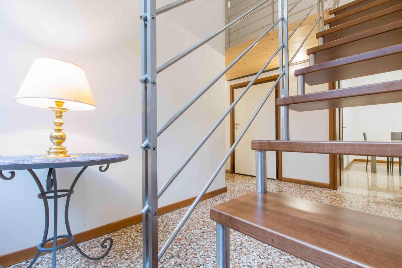Ca Cicogna Air Conditioning And Fast Wifi, Central Location Apartment Venesia Bagian luar foto