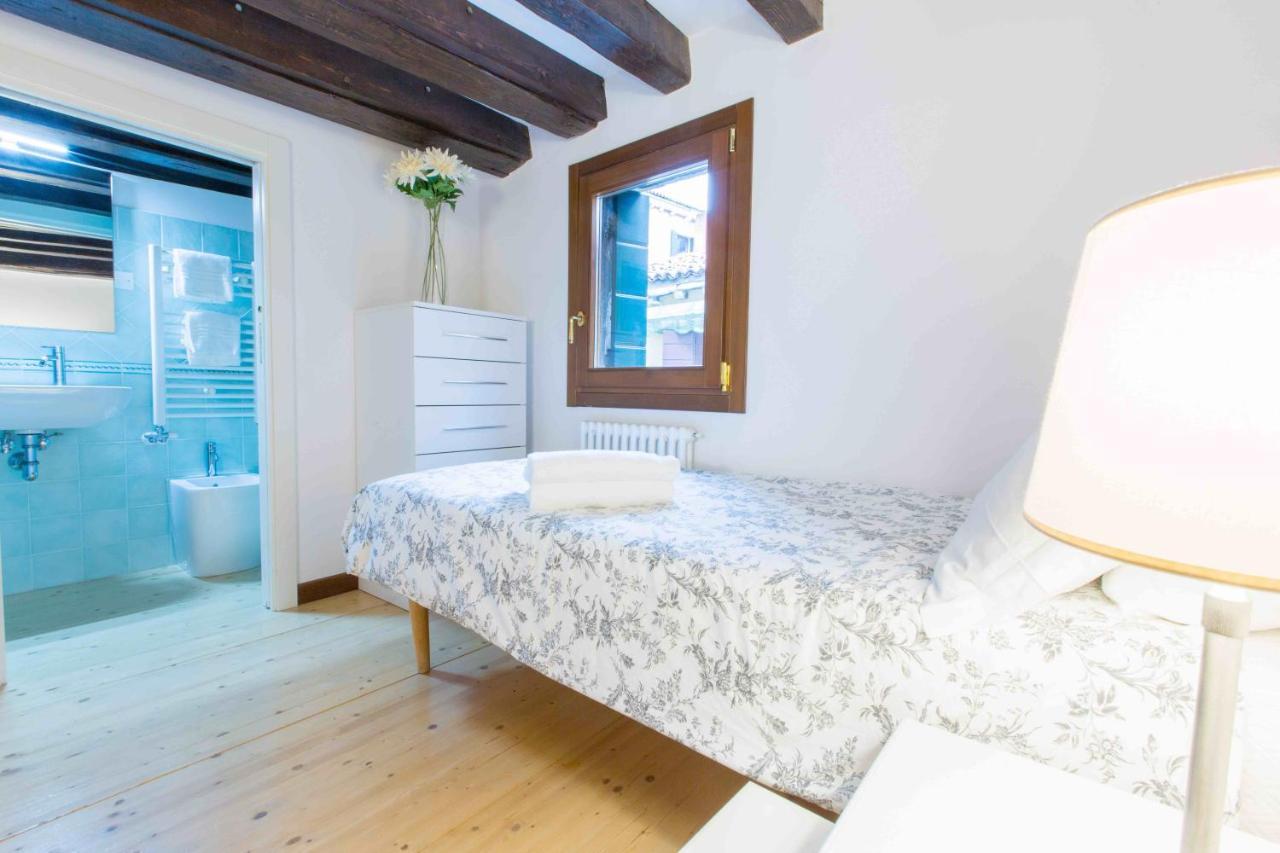 Ca Cicogna Air Conditioning And Fast Wifi, Central Location Apartment Venesia Bagian luar foto
